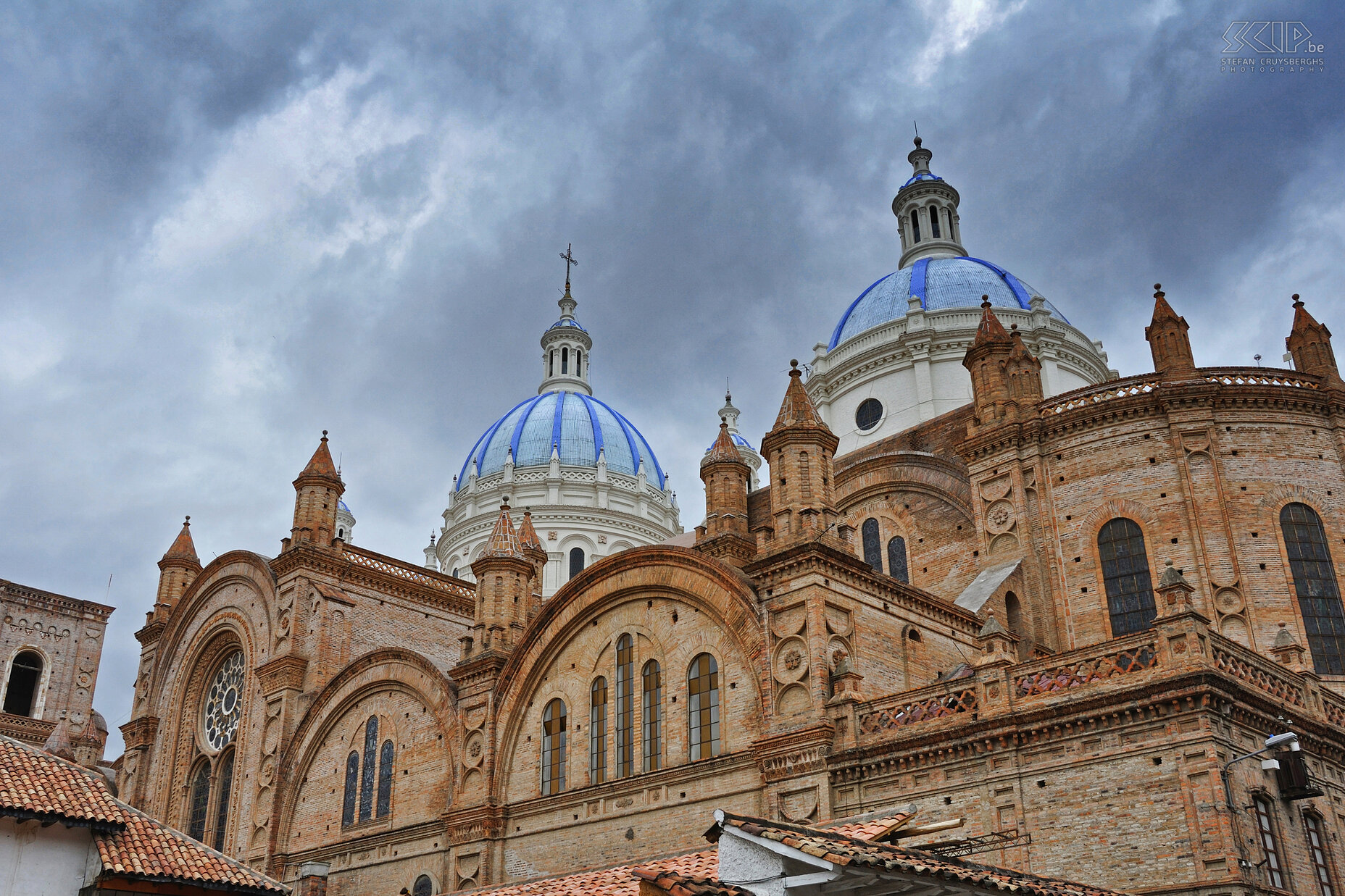 Cuenca - Catedral Nueva The centre of Cuenca is listed as a UNESCO World Heritage Trust site. One of the most beautiful buildings is the new cathedral (Catedral Metropolitana de la Inmaculada Concepción). Stefan Cruysberghs